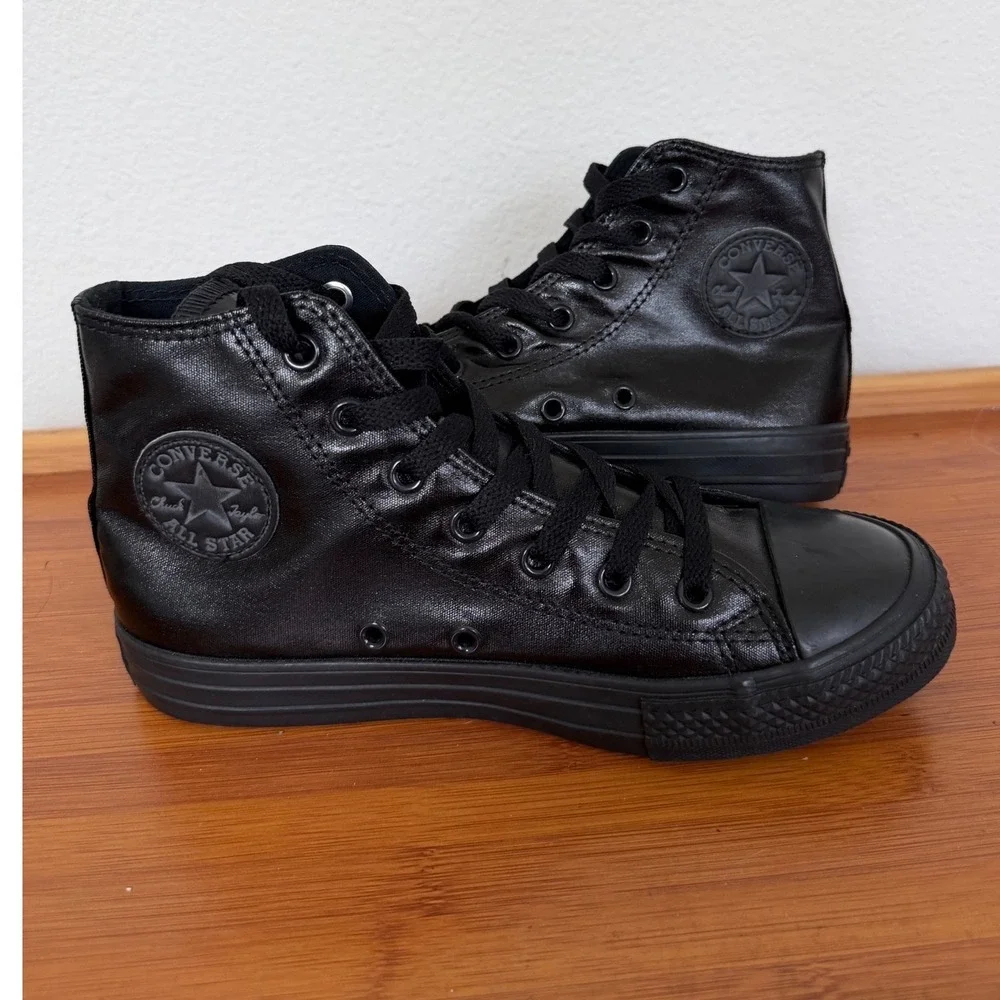 Converse Chuck Taylor All Star High Top Triple Black Coated Textile Youth Sz 3